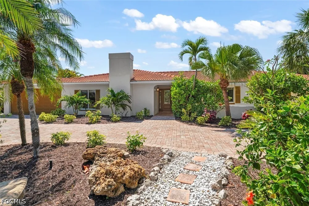 Moonlight Drive Sanibel, FL 33957