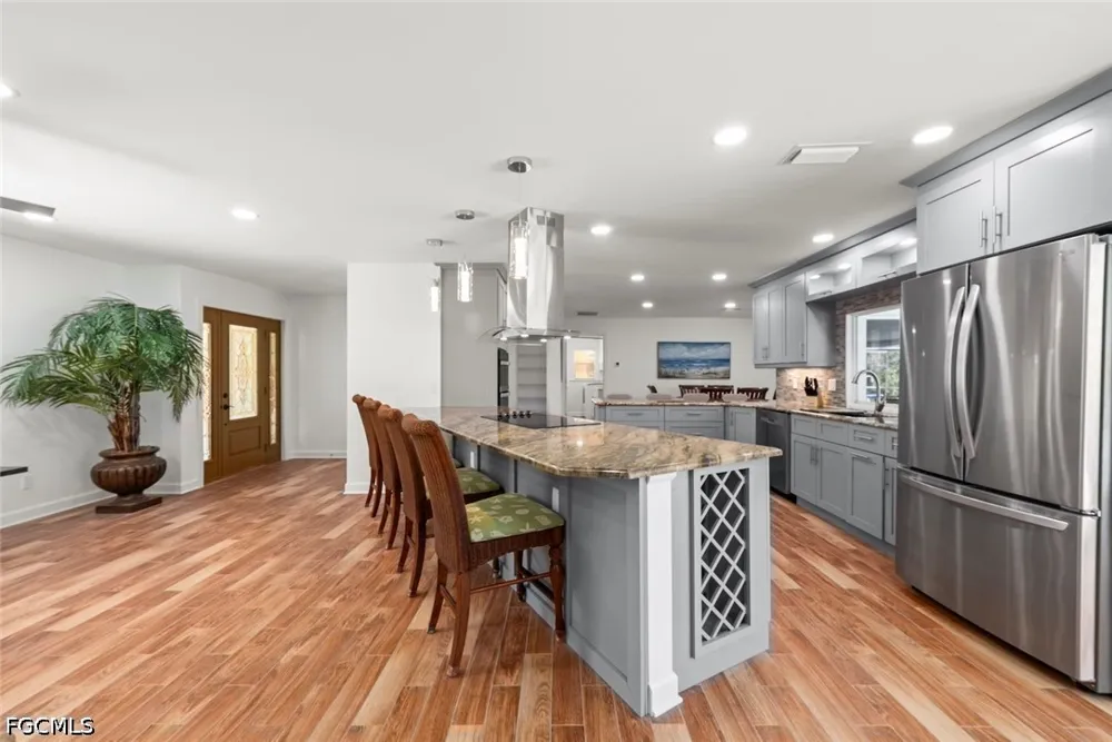 Moonlight Drive Sanibel, FL 33957