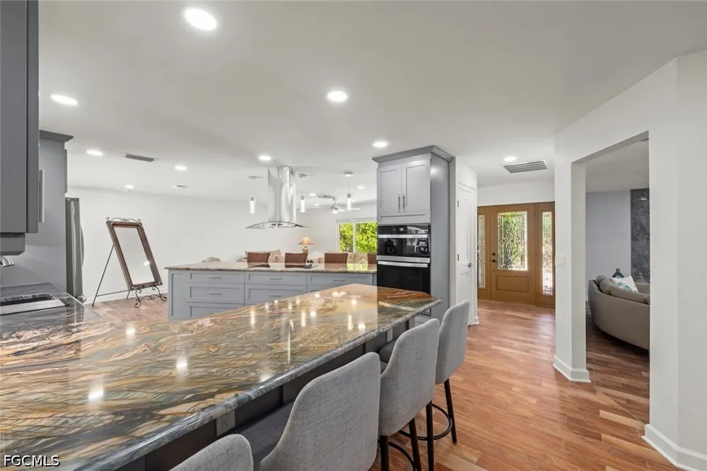 Moonlight Drive Sanibel, FL 33957