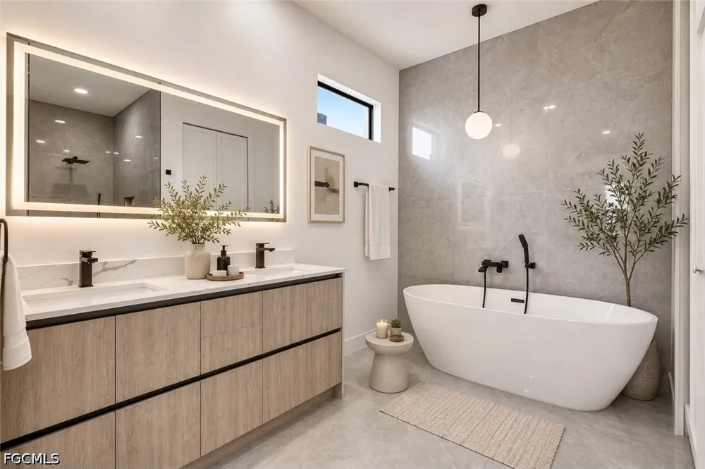 NE 20th Street Cape Coral, FL 33909