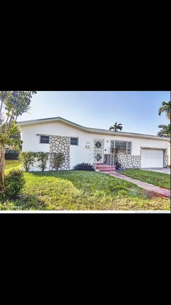 1310 NW 52nd St Miami, FL 33142