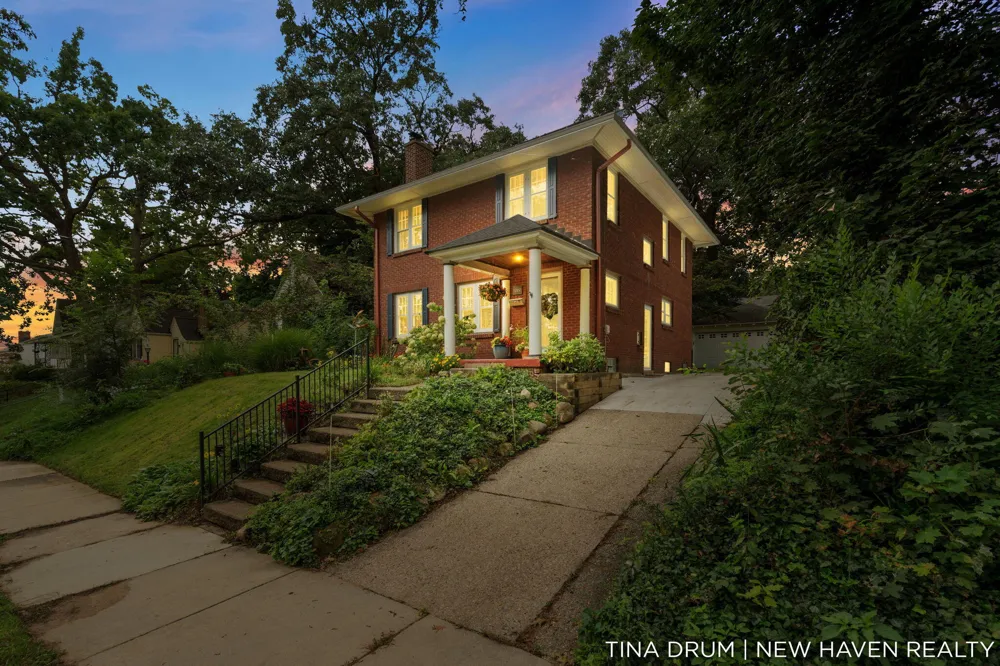 1227 Colorado Avenue SE Grand Rapids, MI 49506