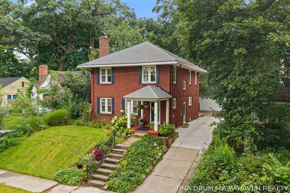 1227 Colorado Avenue SE Grand Rapids, MI 49506