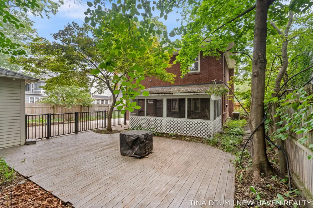 1227 Colorado Avenue SE Grand Rapids, MI 49506