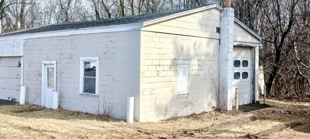 2409 Lansing Avenue Jackson, MI 49202