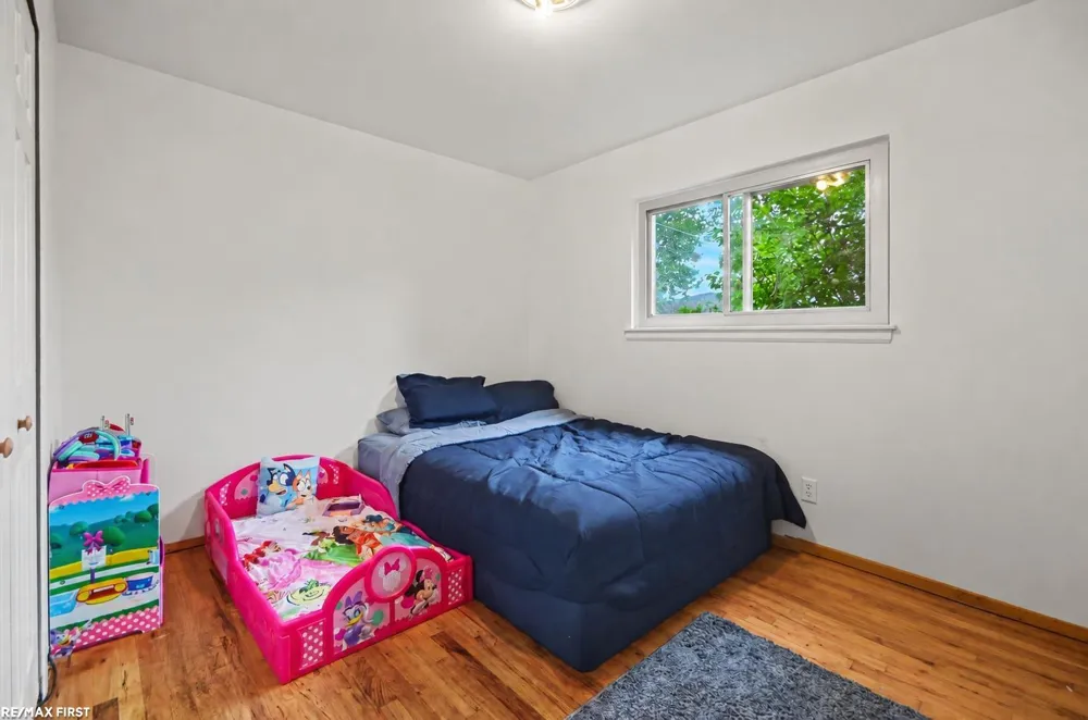 35247 Kelly Road Clinton Charter Township, MI 48035