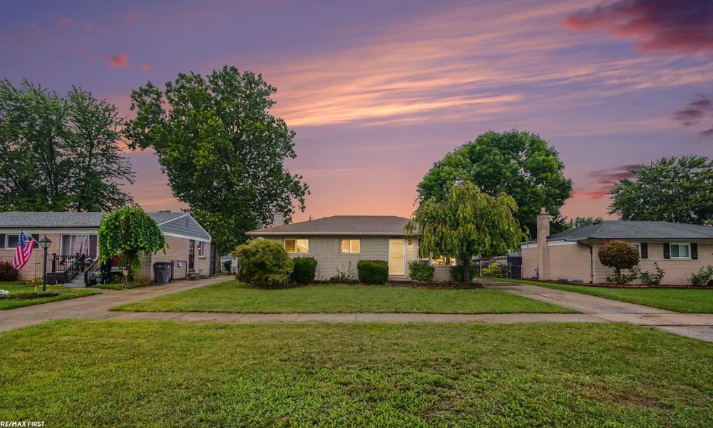 35247 Kelly Road Clinton Charter Township, MI 48035