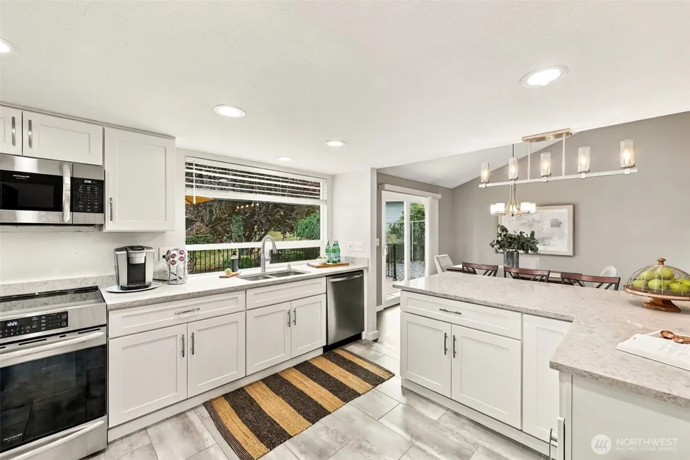 29608 3rd Avenue S Federal Way, WA 98003