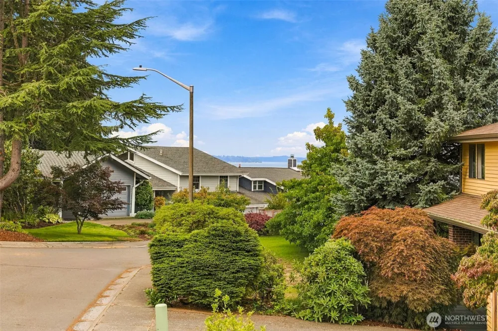 29608 3rd Avenue S Federal Way, WA 98003