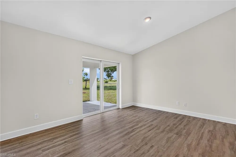 2809 NW 5th Place Cape Coral, FL 33993