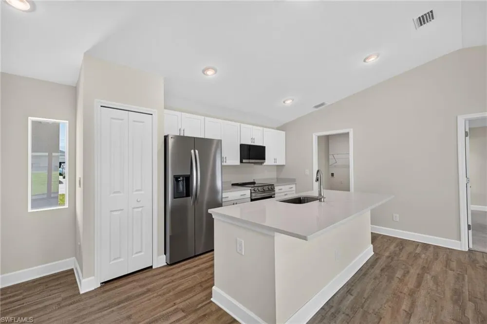 2809 NW 5th Place Cape Coral, FL 33993