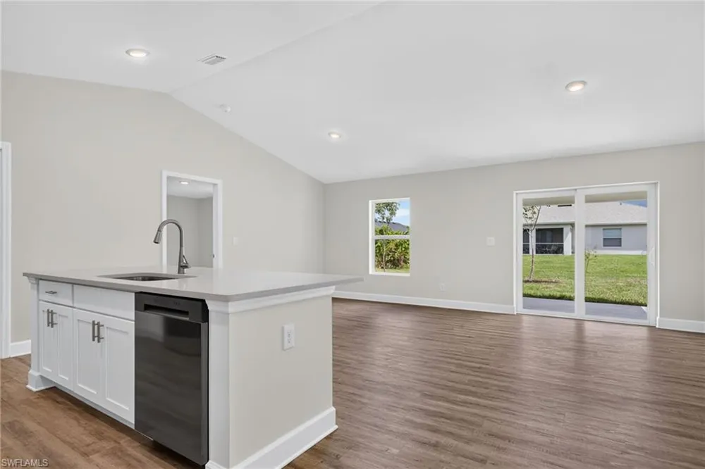 2809 NW 5th Place Cape Coral, FL 33993