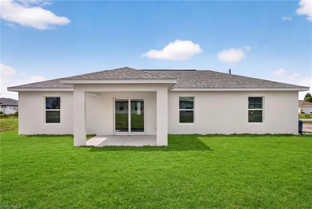 2809 NW 5th Place Cape Coral, FL 33993