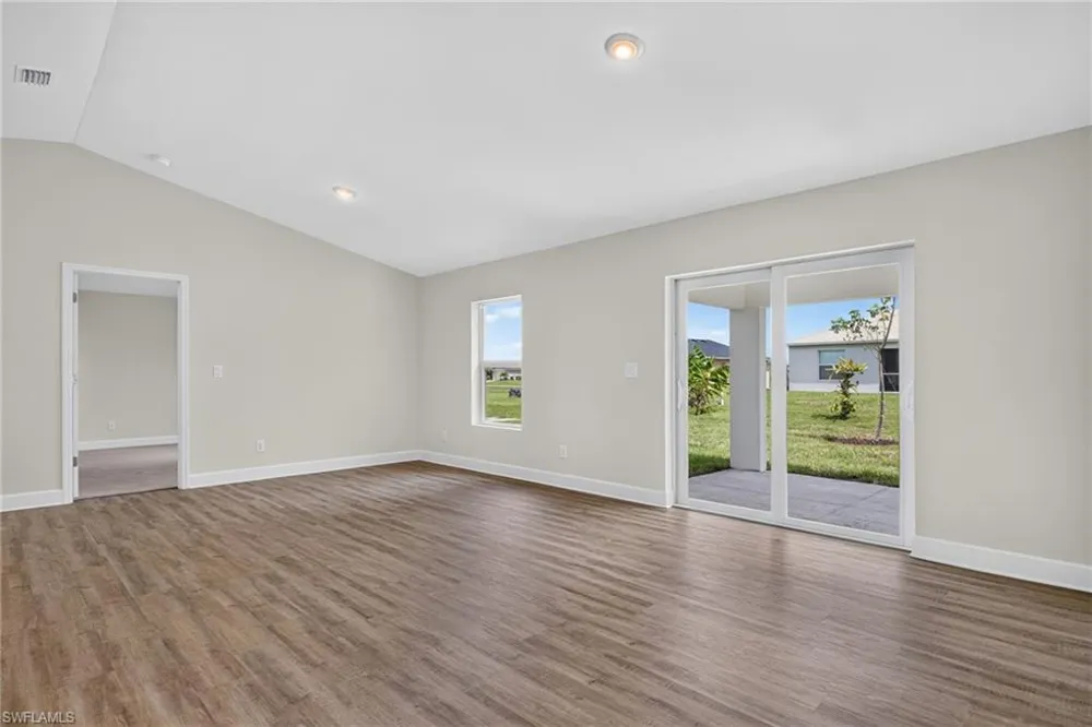 2809 NW 5th Place Cape Coral, FL 33993
