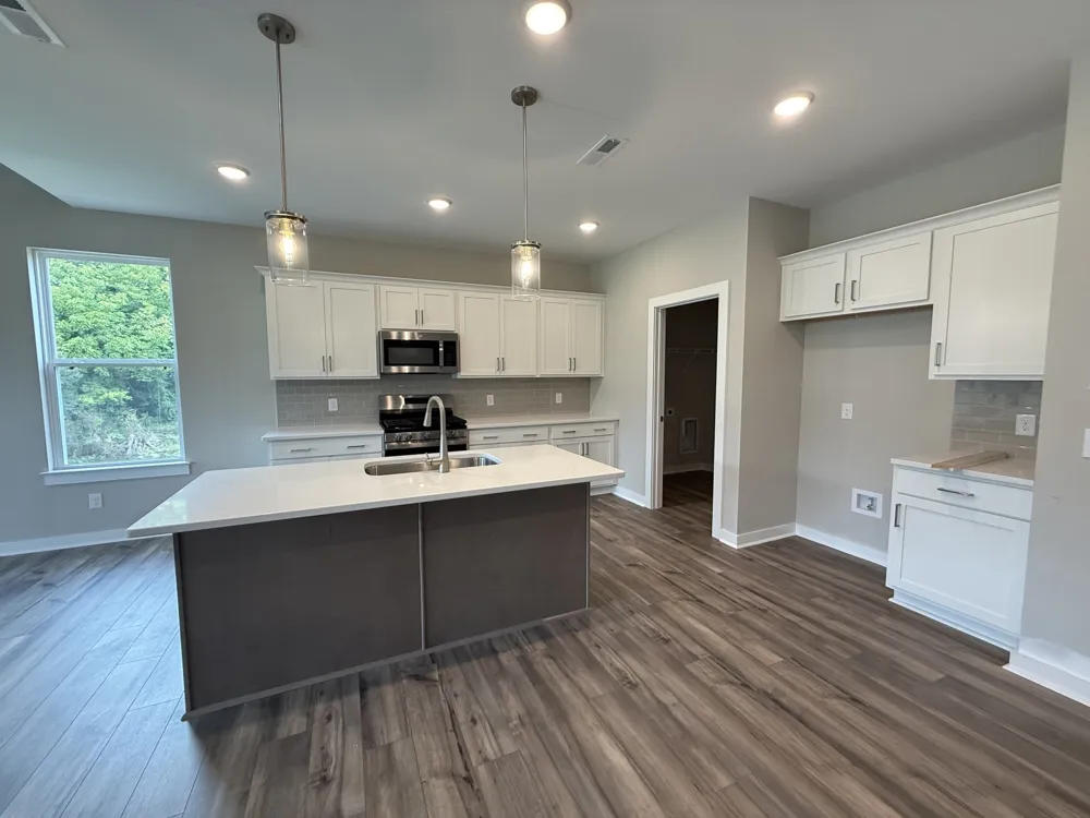 3322 Parmenter Street Columbia, TN 38401