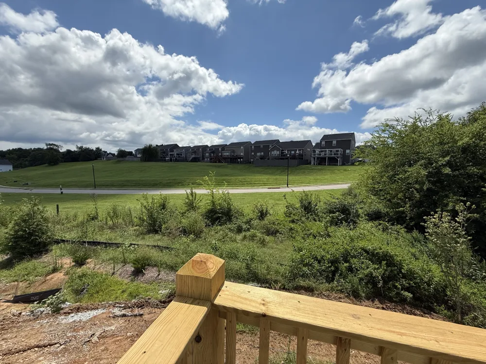 3322 Parmenter Street Columbia, TN 38401
