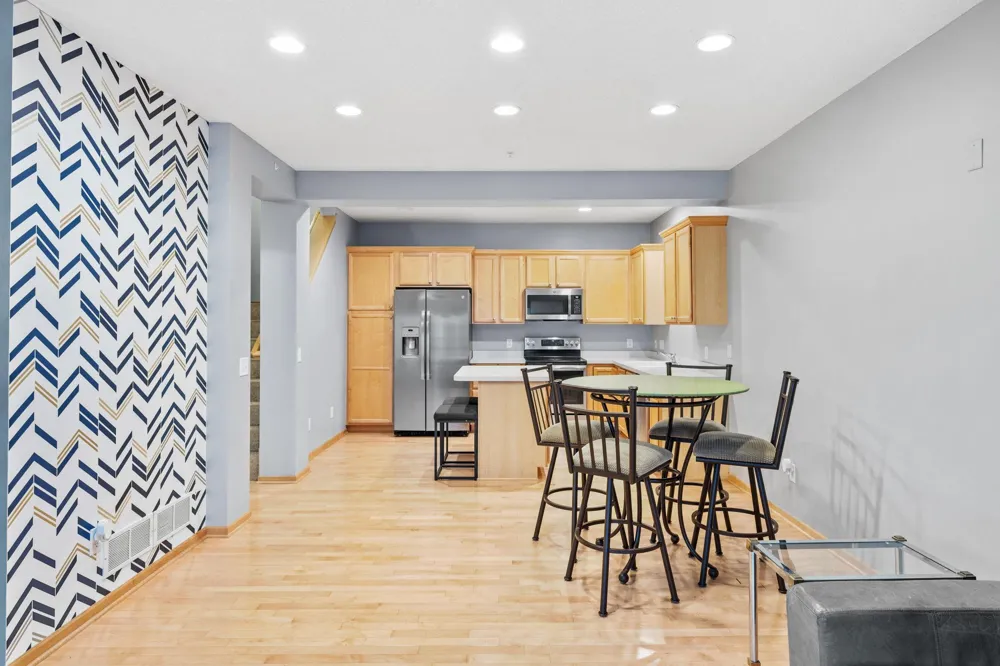 4353 Victor Path #4 Hugo, MN 55038