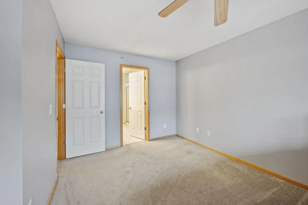4353 Victor Path #4 Hugo, MN 55038