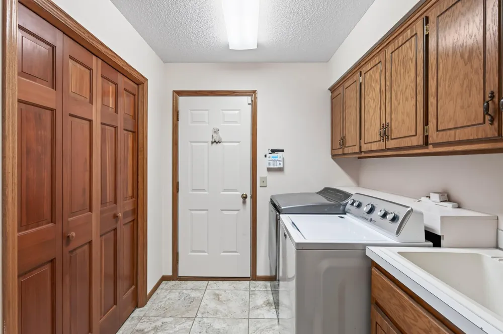 1144 Lois Court Shoreview, MN 55126