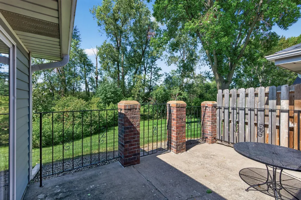 1144 Lois Court Shoreview, MN 55126