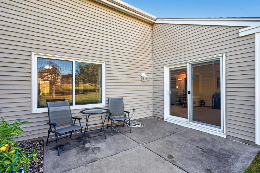 7577 Ojibway Park Court Woodbury, MN 55125