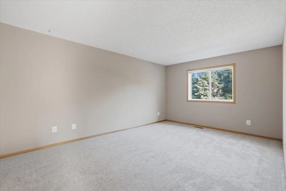 537 Woodduck Drive #F Woodbury, MN 55125