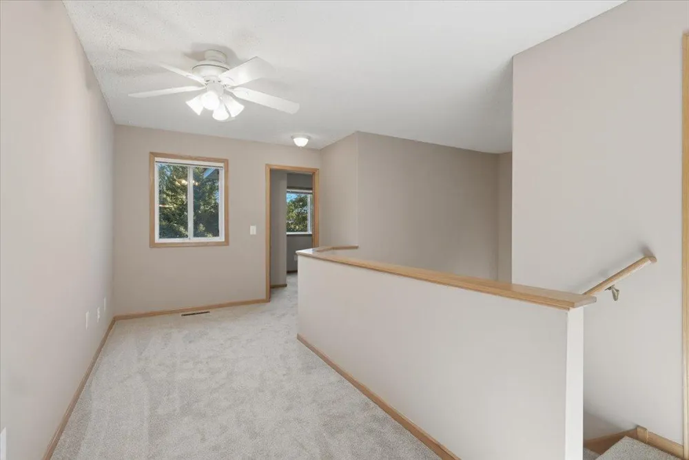 537 Woodduck Drive #F Woodbury, MN 55125