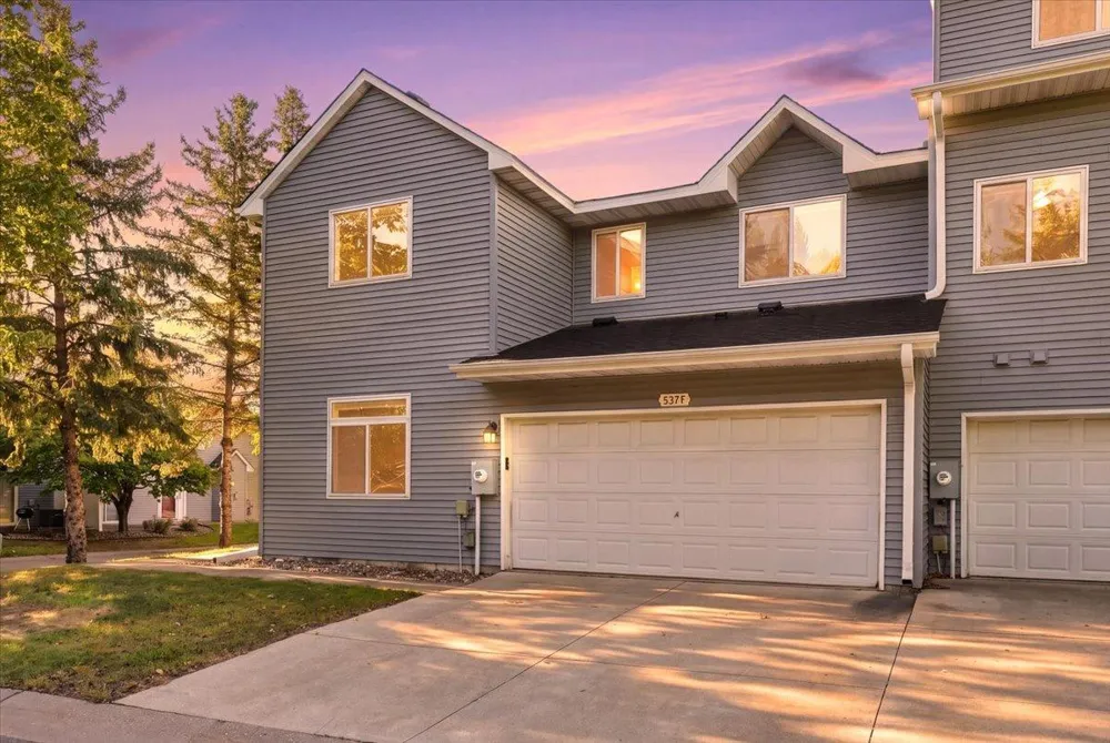 537 Woodduck Drive #F Woodbury, MN 55125