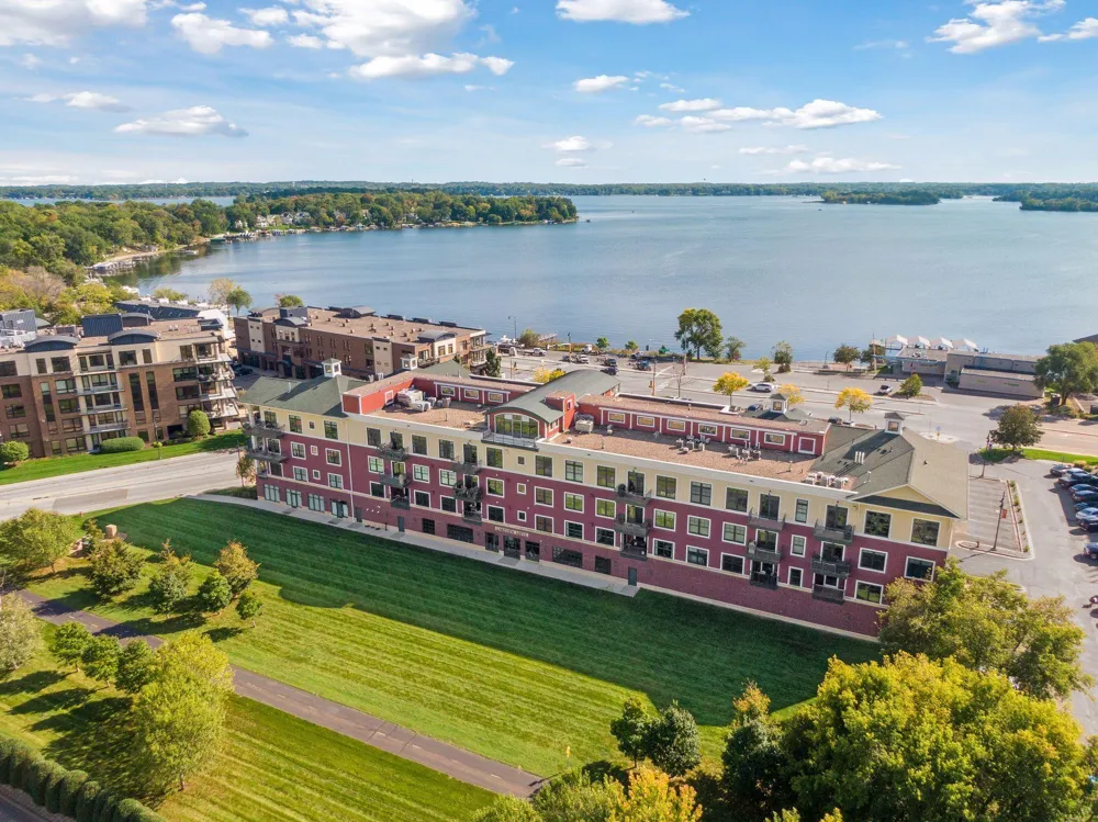 4100 Spring Street #212 Spring Park, MN 55384