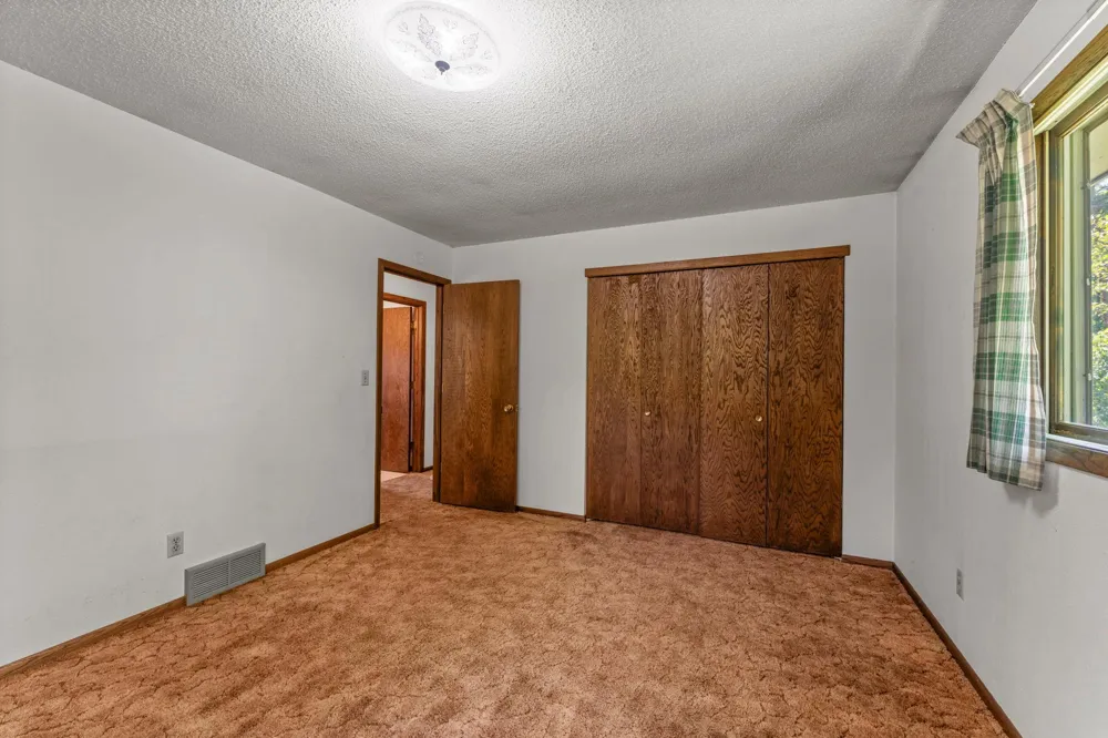 43350 Andee Avenue Harris, MN 55032