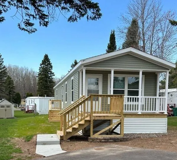 37 Korda Drive Duluth, MN 55808