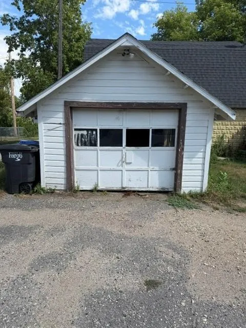 1019 9th Avenue Fargo, ND 58102