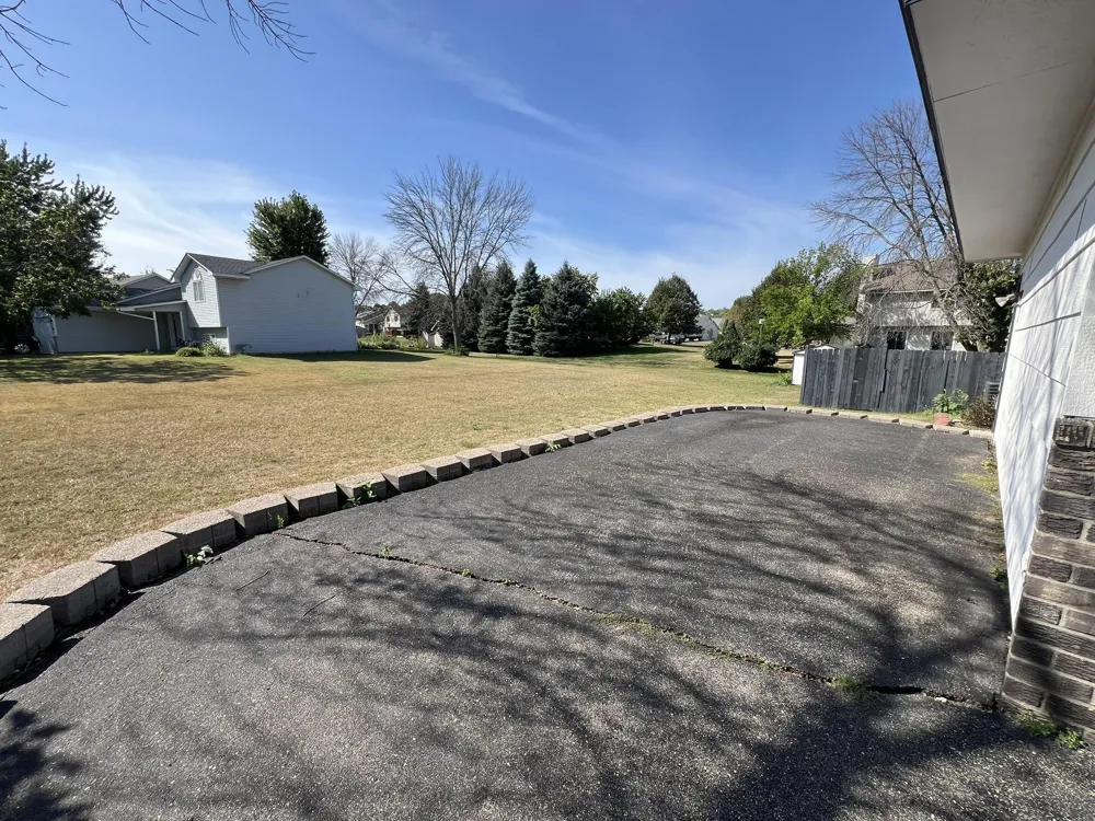 1508 Thistle Lane Shakopee, MN 55379