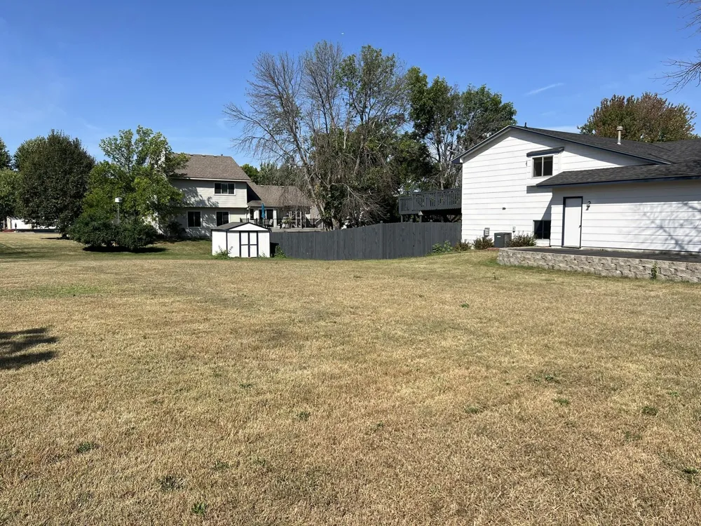 1508 Thistle Lane Shakopee, MN 55379