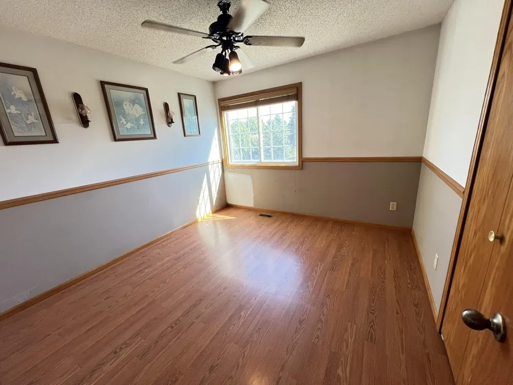 1508 Thistle Lane Shakopee, MN 55379