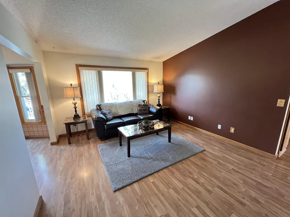1508 Thistle Lane Shakopee, MN 55379