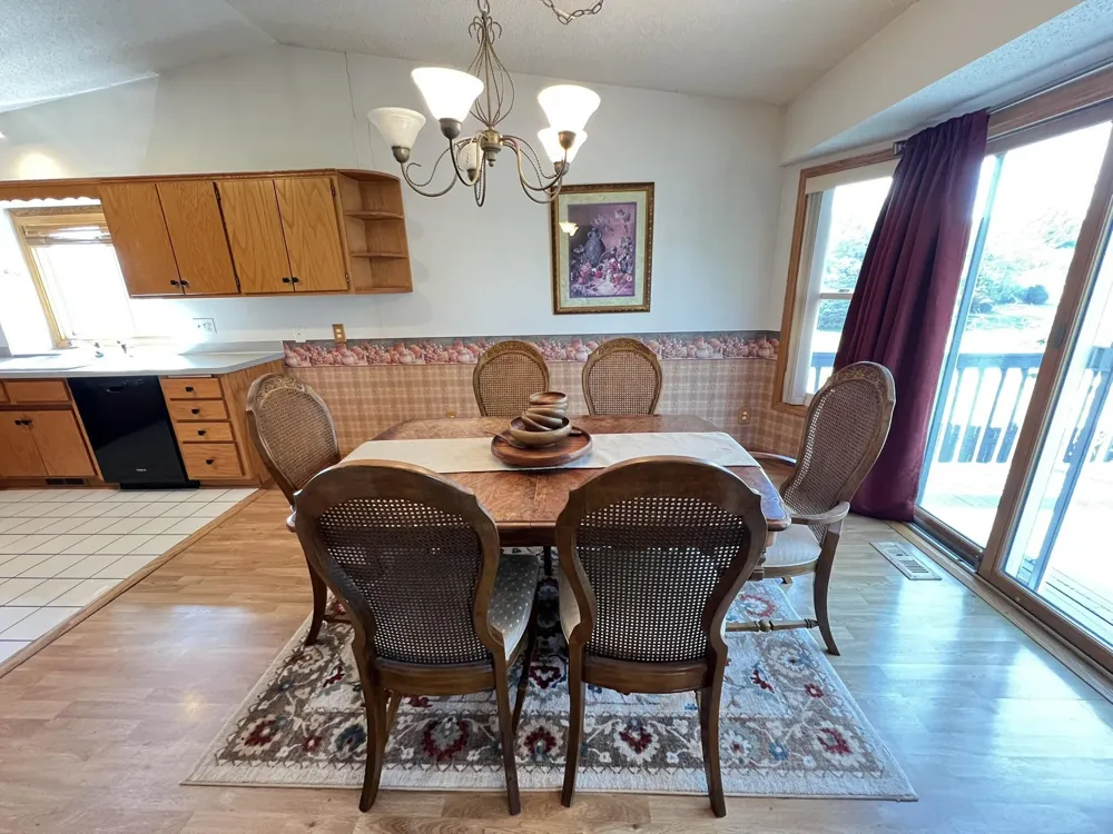 1508 Thistle Lane Shakopee, MN 55379