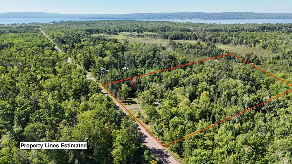 870 Middle Road La Pointe, WI 54850
