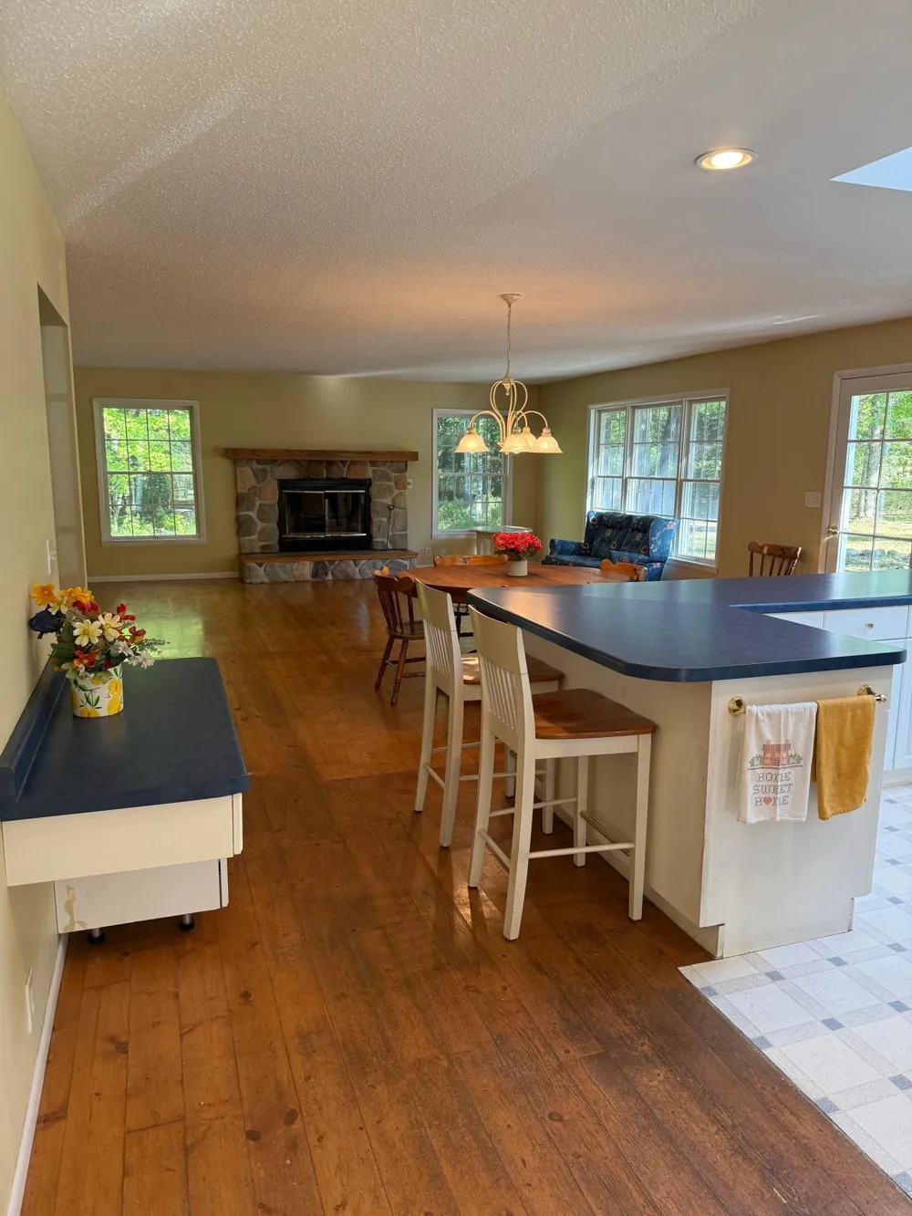 870 Middle Road La Pointe, WI 54850