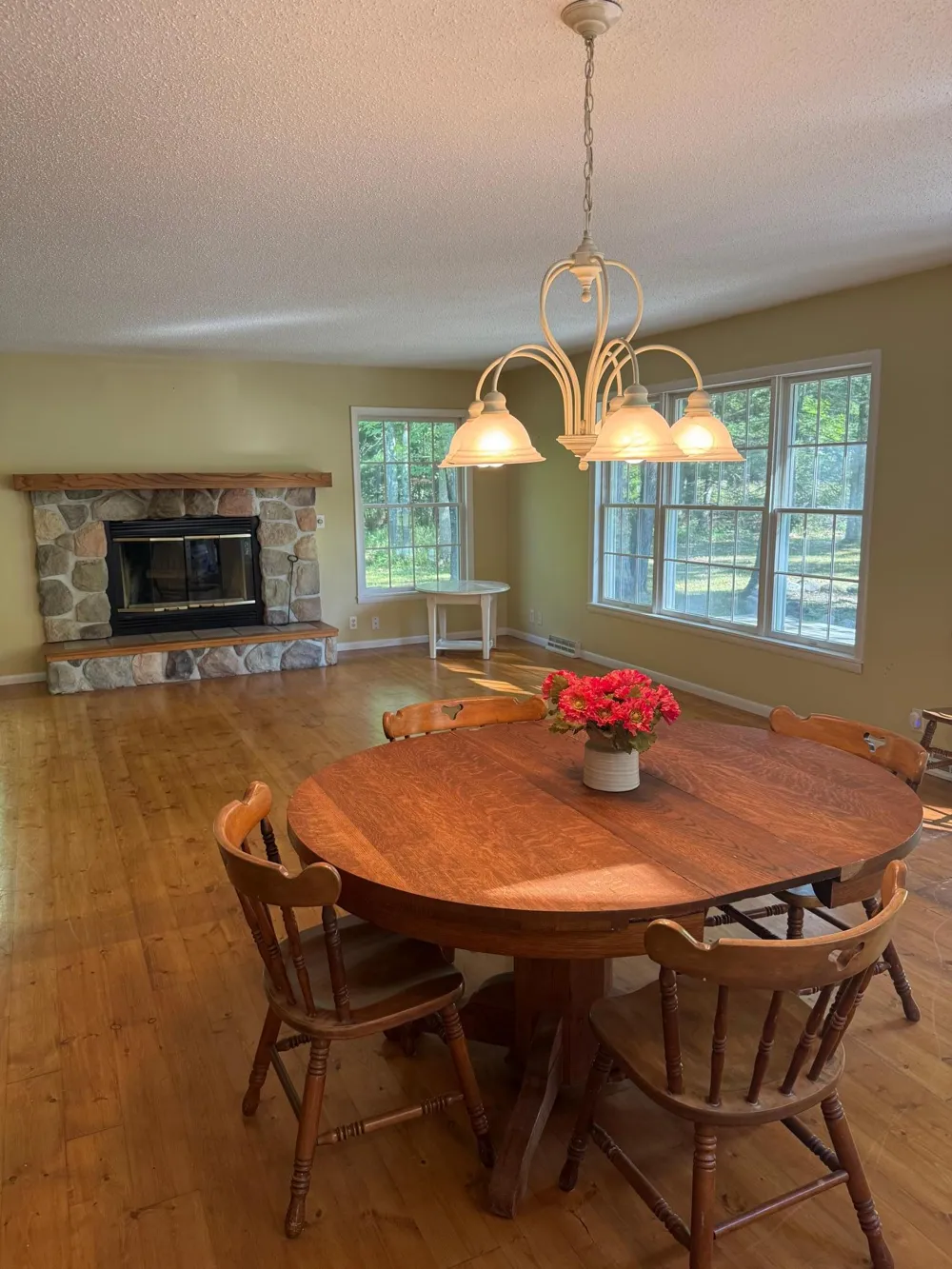 870 Middle Road La Pointe, WI 54850