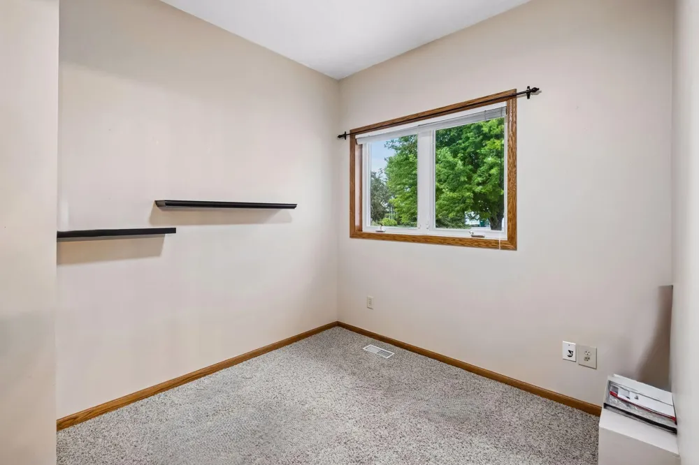19215 English Avenue Farmington, MN 55024