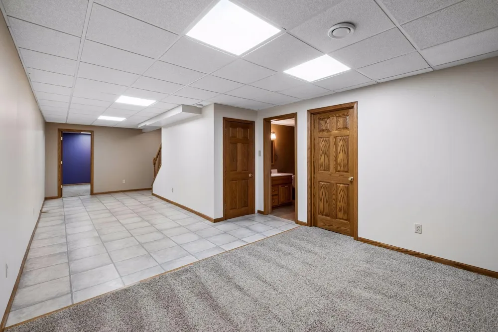 19215 English Avenue Farmington, MN 55024