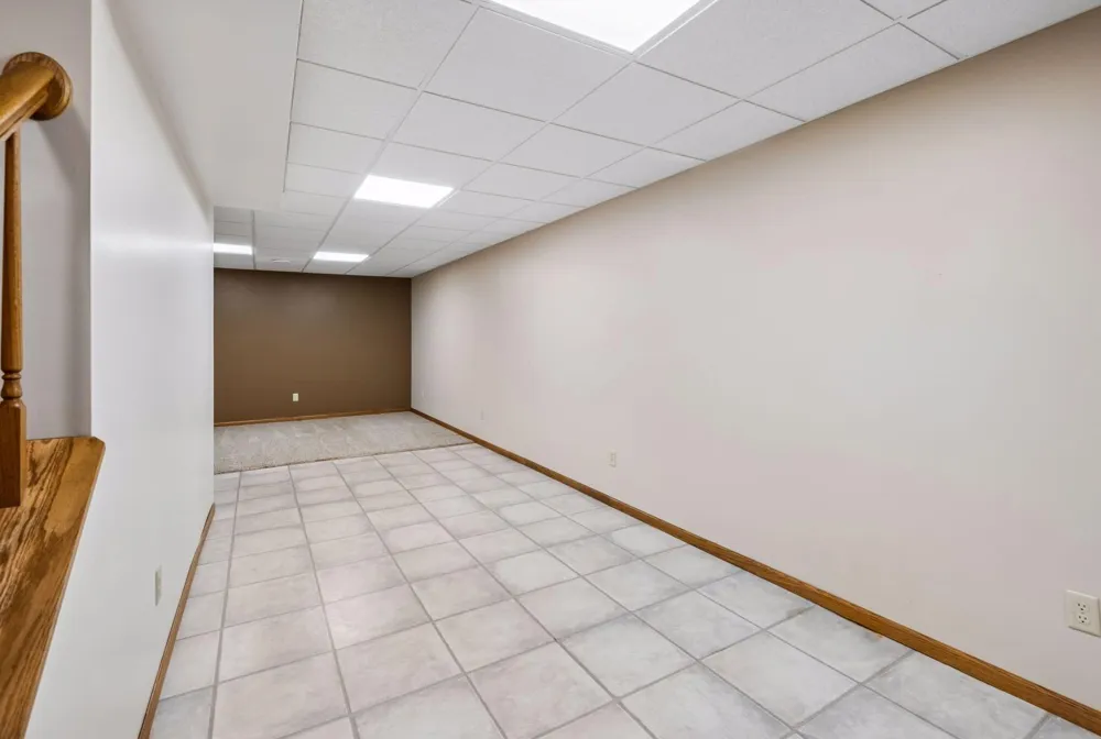19215 English Avenue Farmington, MN 55024