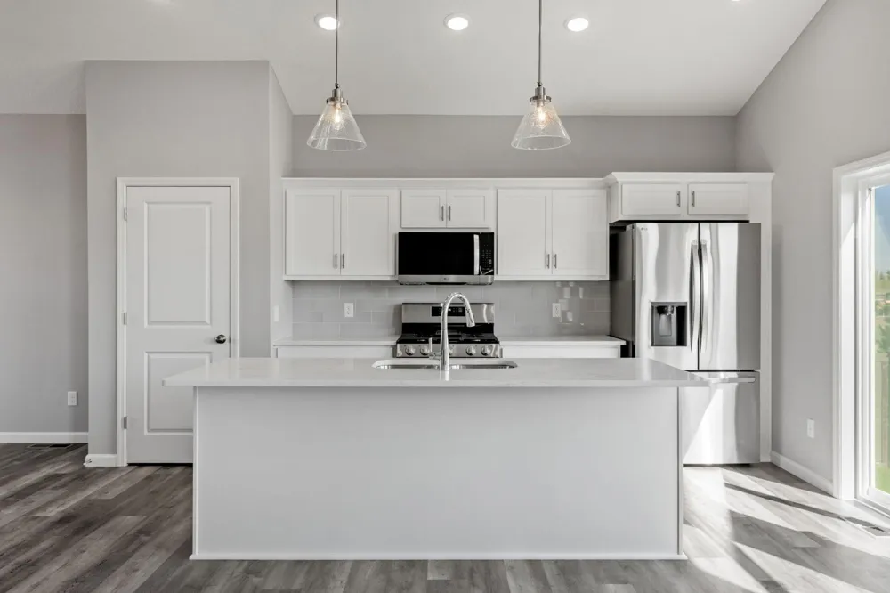 19898 Enfield Avenue Forest Lake, MN 55025