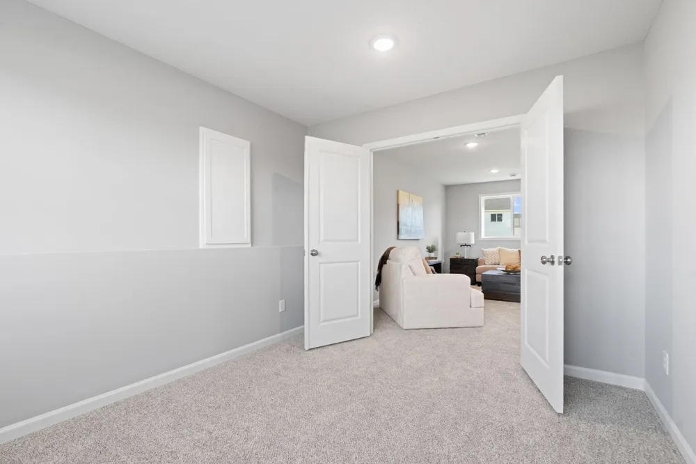 19898 Enfield Avenue Forest Lake, MN 55025