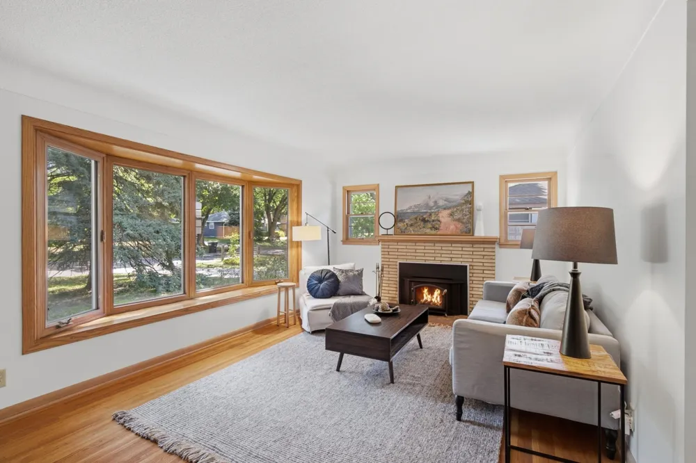 3093 Wilder Street Roseville, MN 55113