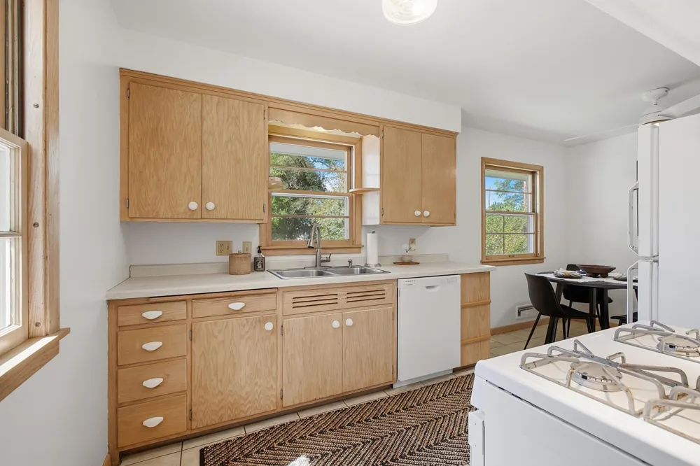 3093 Wilder Street Roseville, MN 55113