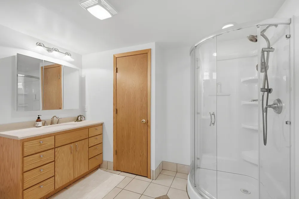 3093 Wilder Street Roseville, MN 55113