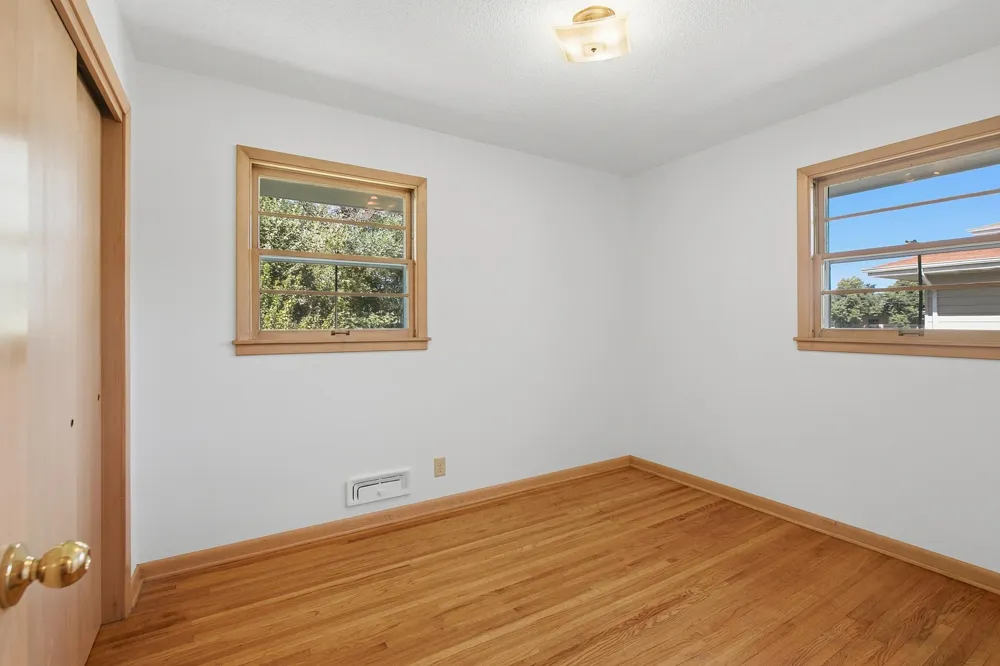 3093 Wilder Street Roseville, MN 55113