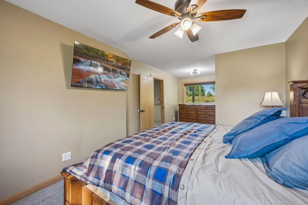 40533 Golden Avenue North Branch, MN 55056